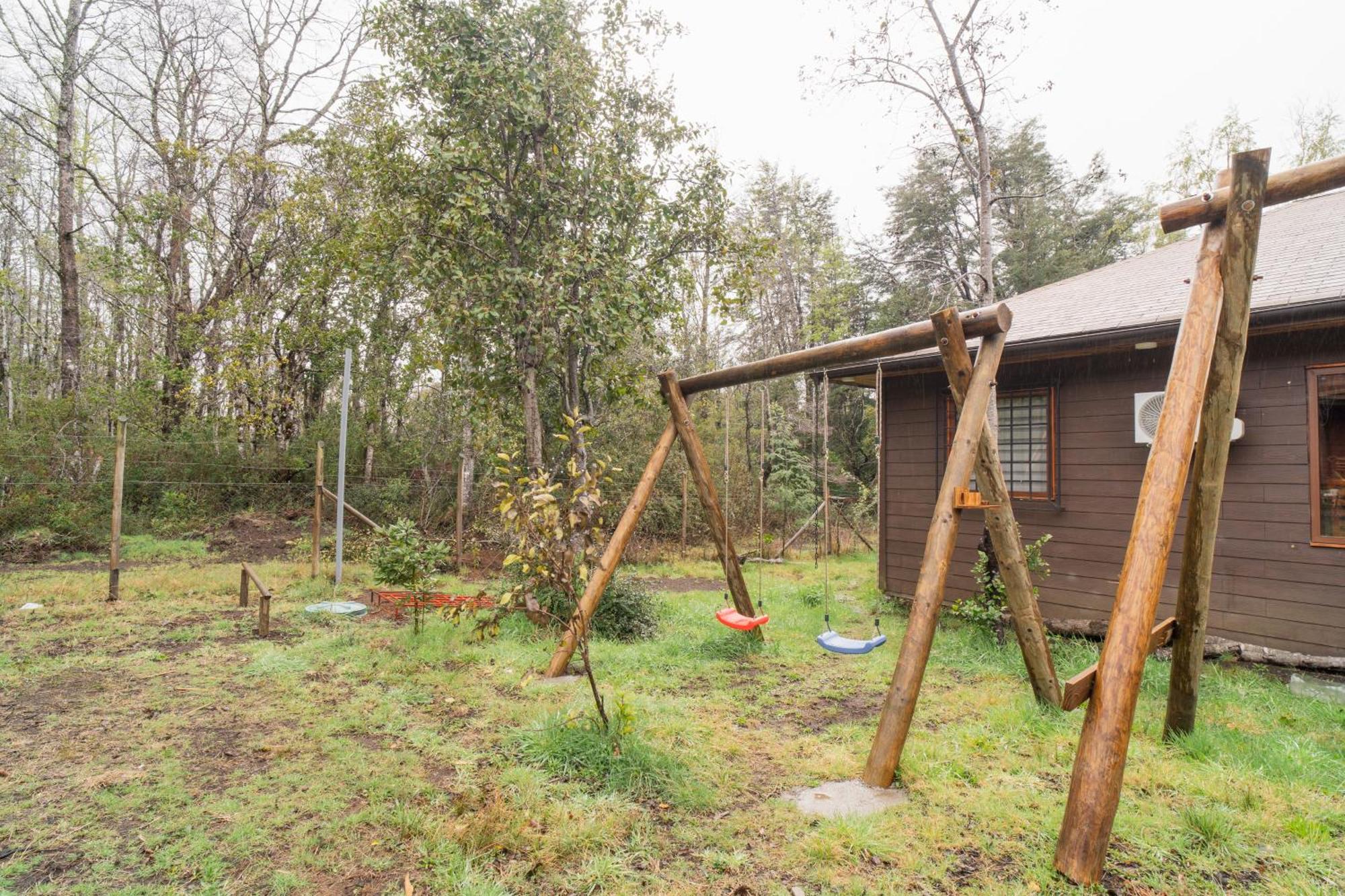 Holiday home Rec-lodge Loro Tricahue